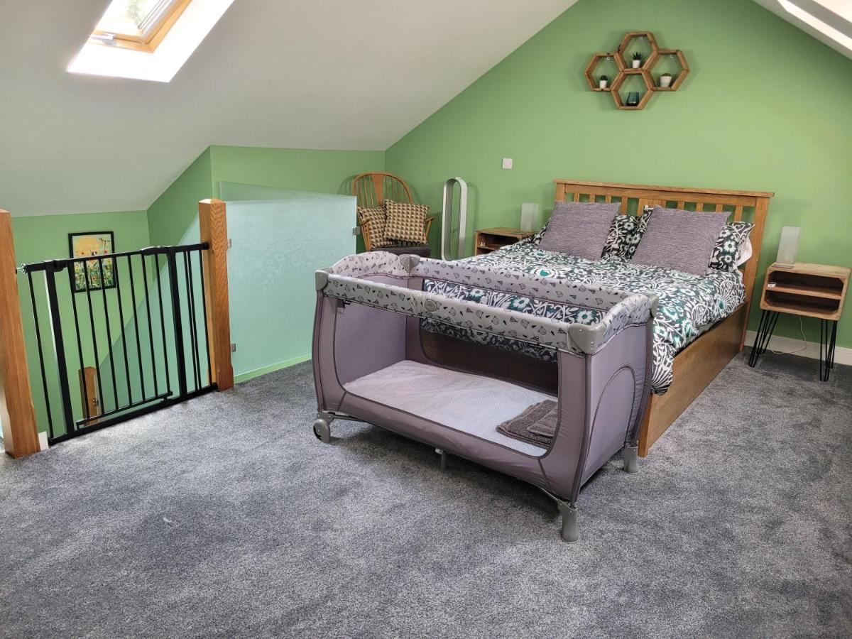 Forest Cedar Lodge, Forest Of Dean Cinderford ภายนอก รูปภาพ